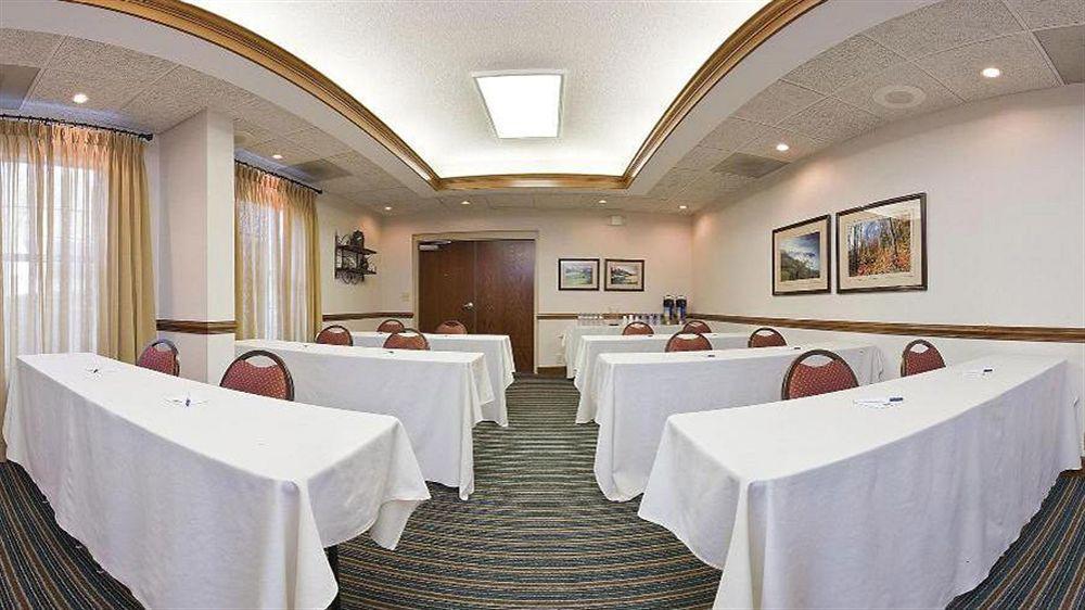 Holiday Inn Express Hotel & Suites Conover - Hickory Area By Ihg Exterior foto