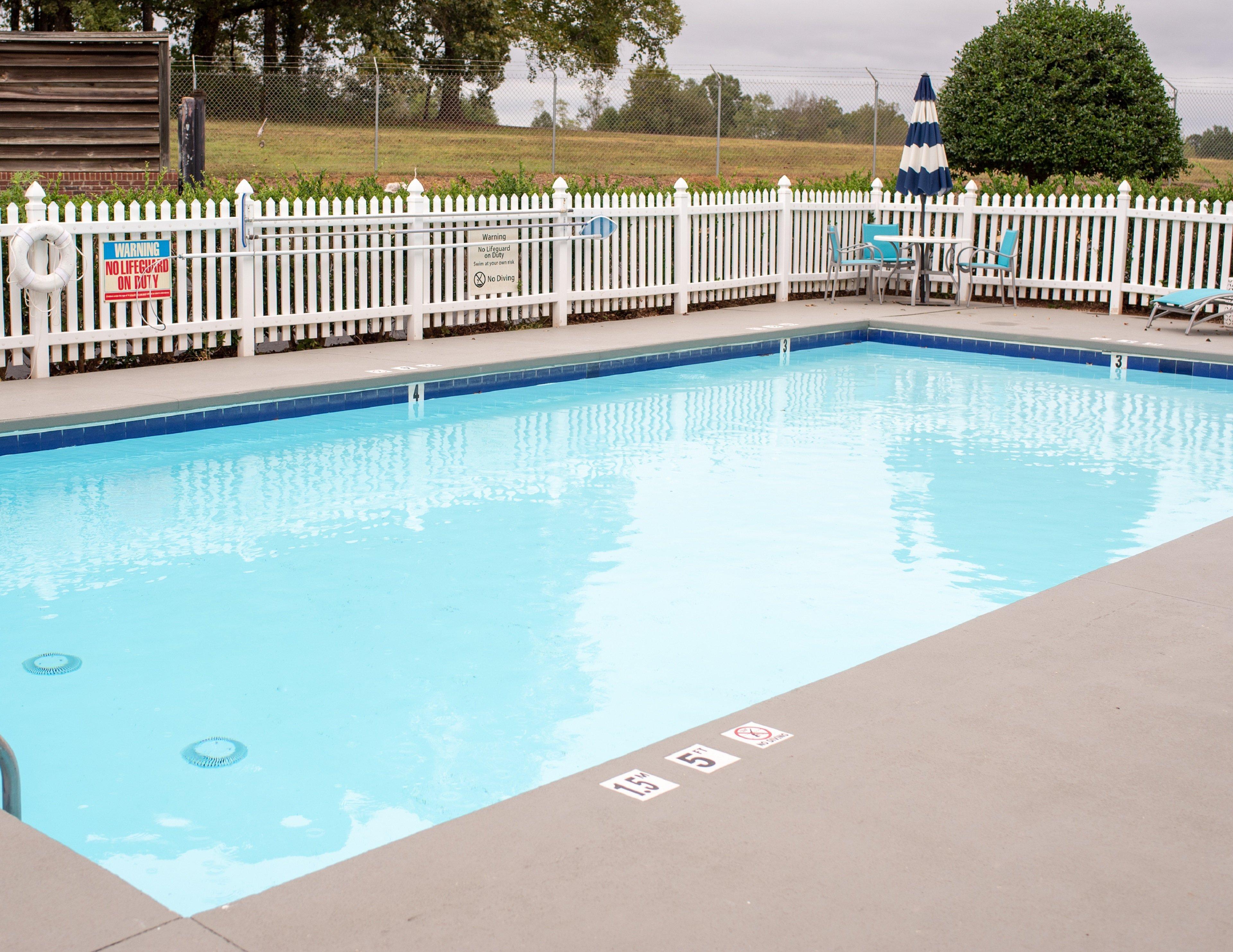 Holiday Inn Express Hotel & Suites Conover - Hickory Area By Ihg Exterior foto