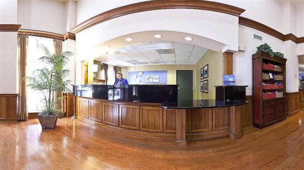 Holiday Inn Express Hotel & Suites Conover - Hickory Area By Ihg Exterior foto