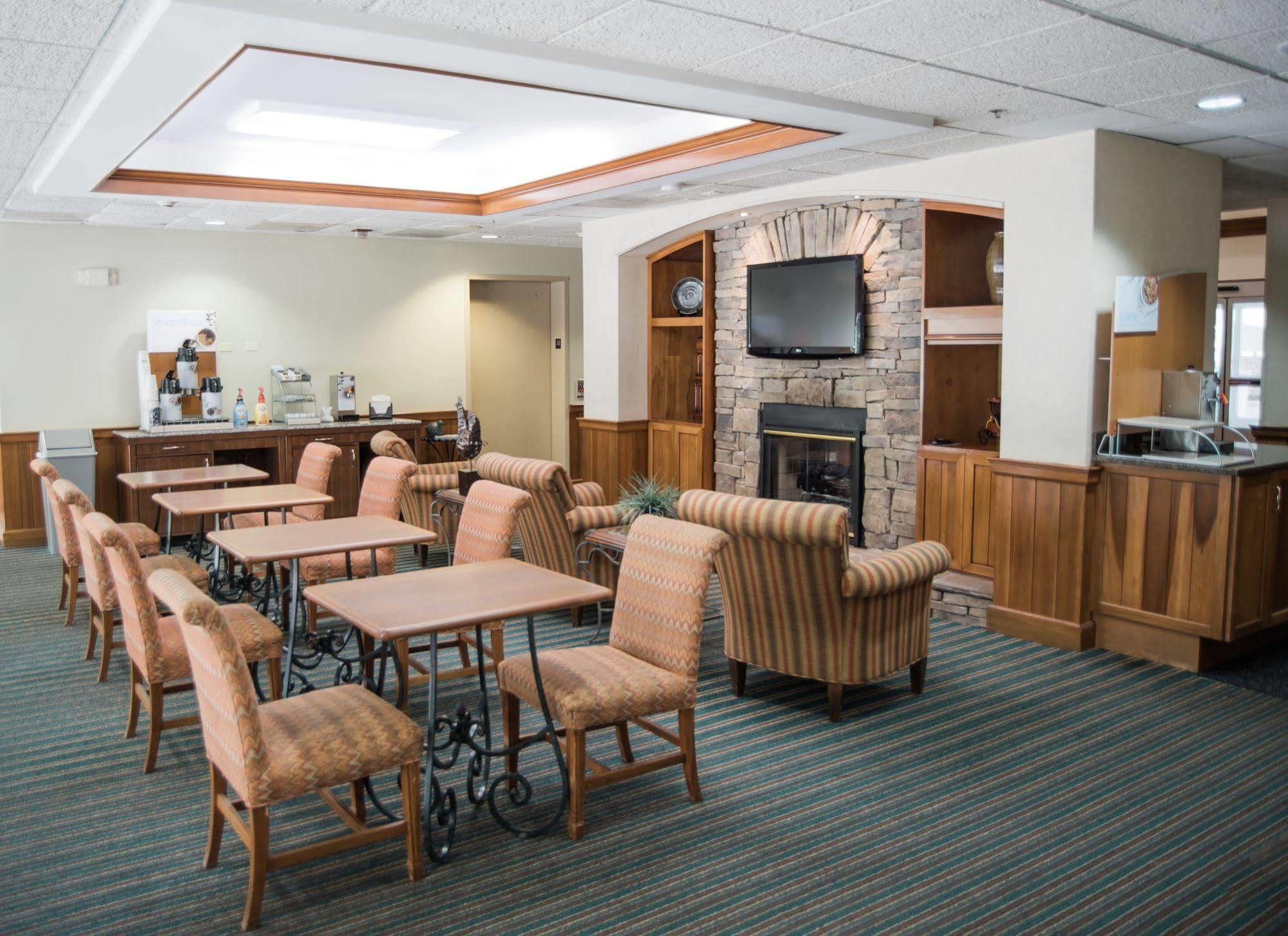 Holiday Inn Express Hotel & Suites Conover - Hickory Area By Ihg Exterior foto